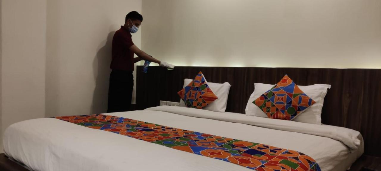 Hotel Grand Ambience 아흐메다바드 외부 사진