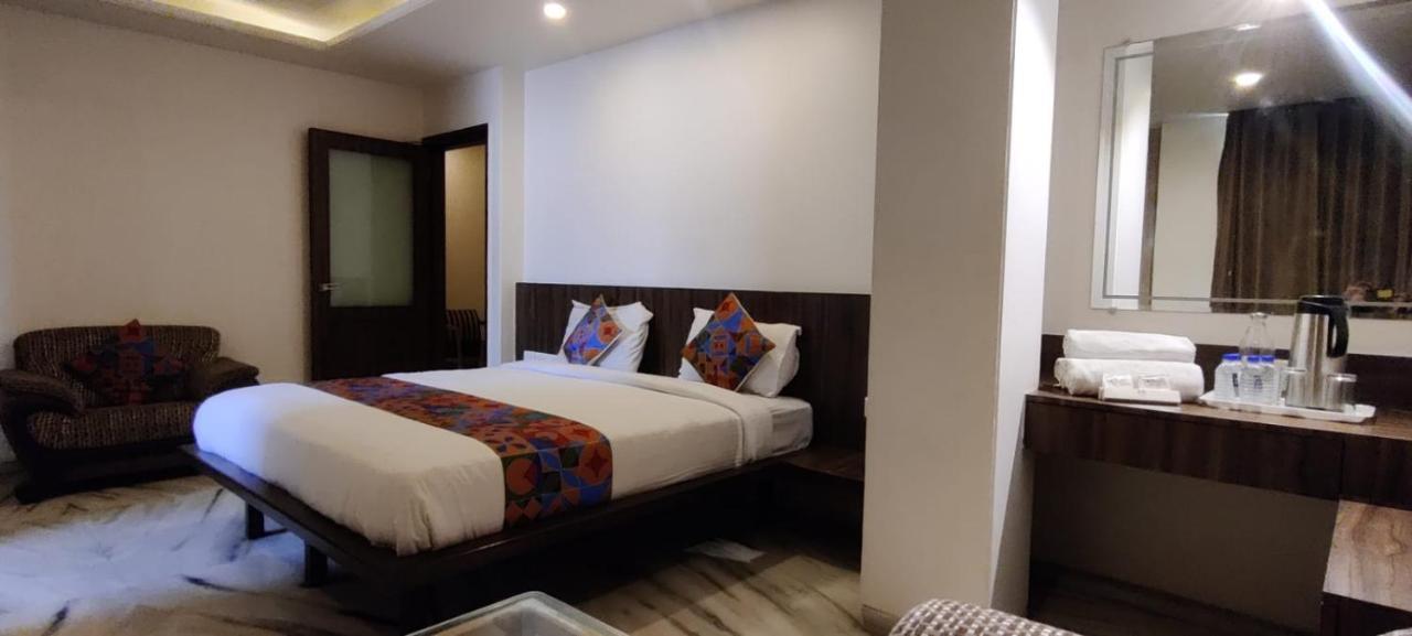 Hotel Grand Ambience 아흐메다바드 외부 사진