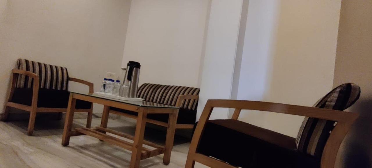 Hotel Grand Ambience 아흐메다바드 외부 사진