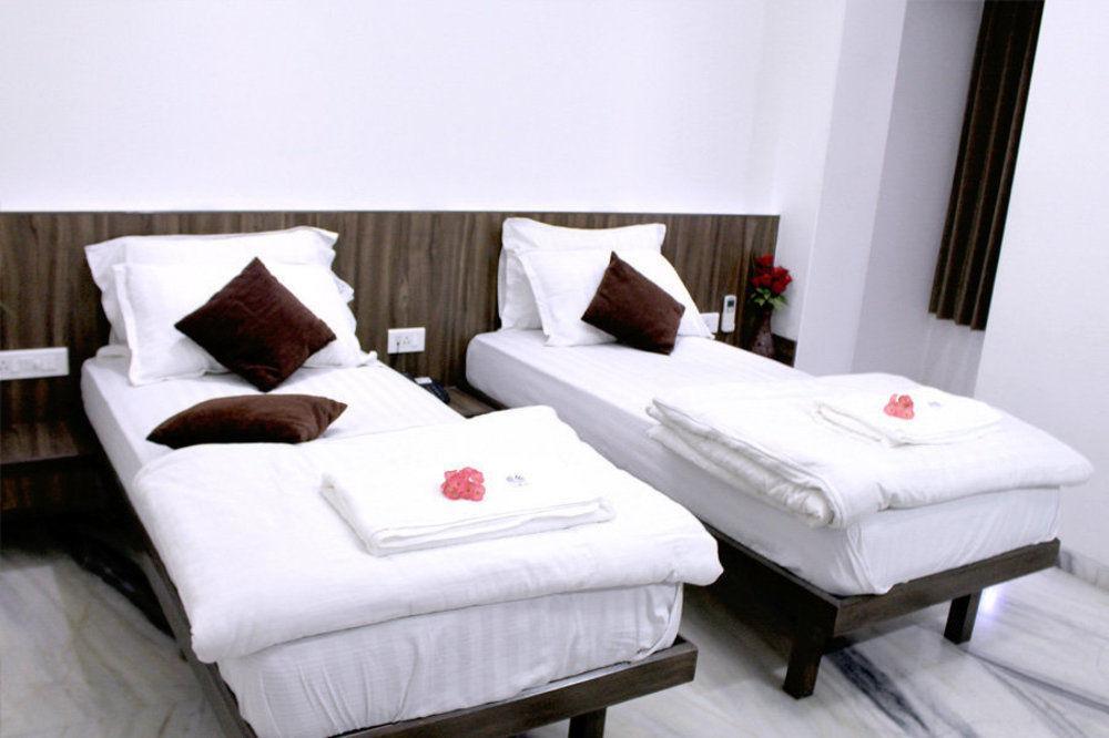 Hotel Grand Ambience 아흐메다바드 외부 사진